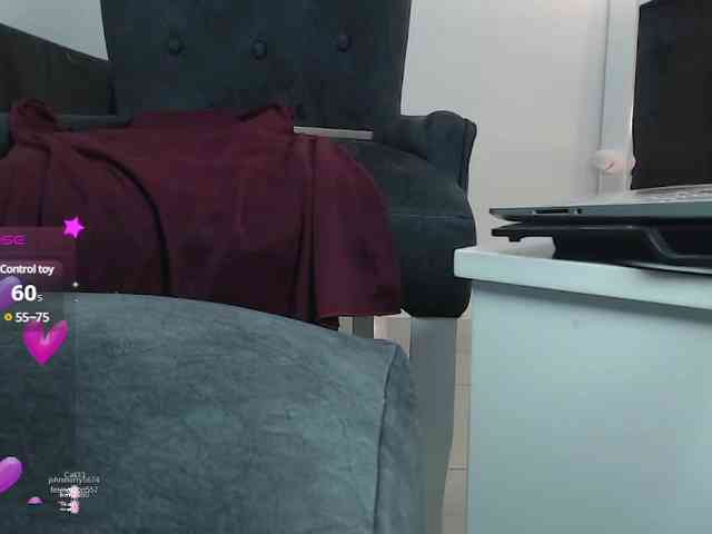 Evelyn-blak webcam