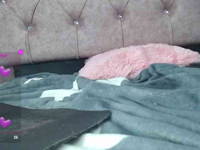Evelyn-blak webcam