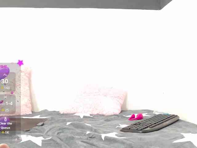 Evelyn-blak webcam