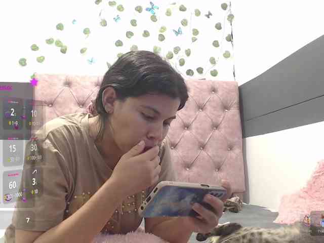 Evelyn-blak webcam
