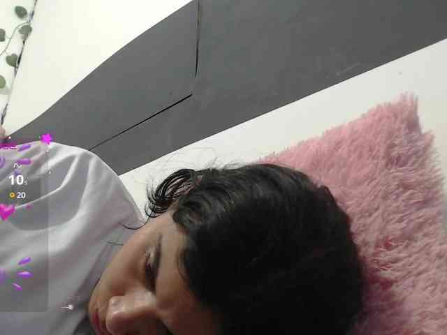 Evelyn-blak webcam