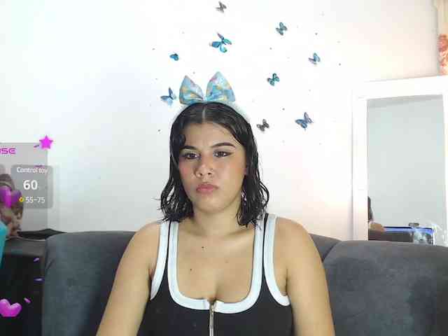 Evelyn-blak webcam