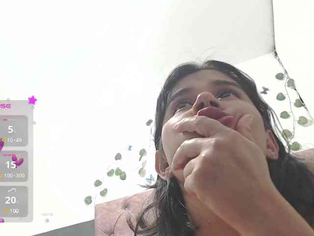 Evelyn-blak webcam