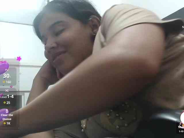 Evelyn-blak webcam