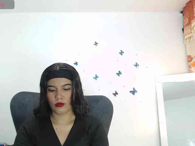 Evelyn-blak webcam