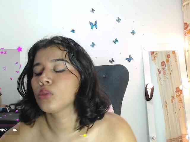 Evelyn-blak webcam