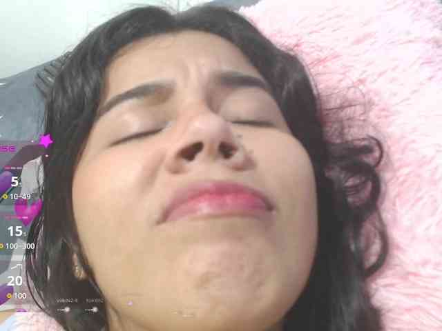 Evelyn-blak webcam