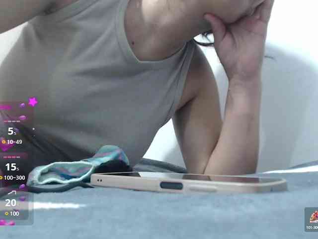 Evelyn-blak webcam