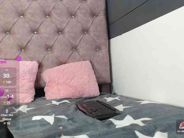 Evelyn-blak webcam