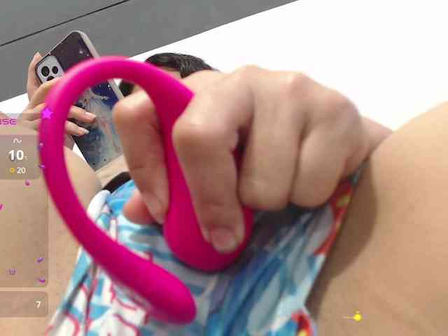 Evelyn-blak webcam