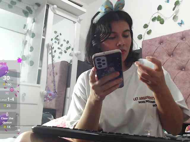 Evelyn-blak webcam