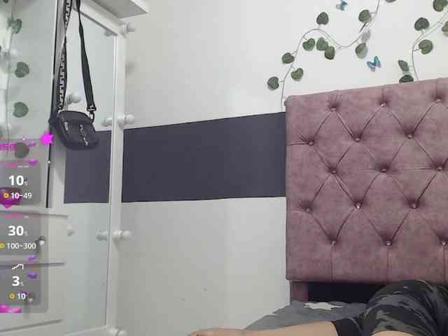 Evelyn-blak webcam