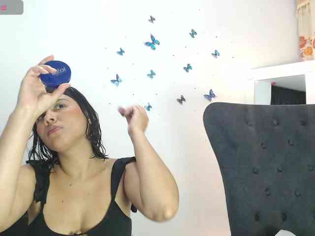 Evelyn-blak webcam