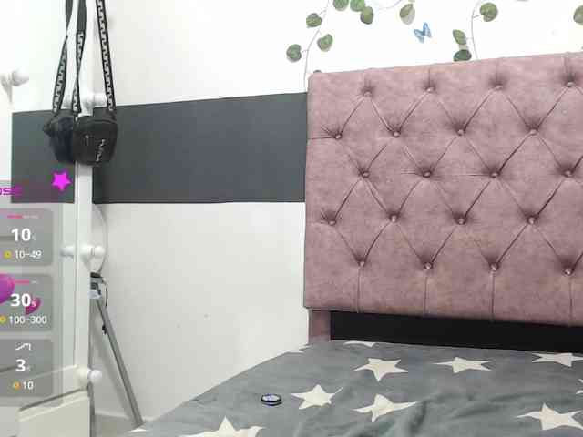 Evelyn-blak webcam