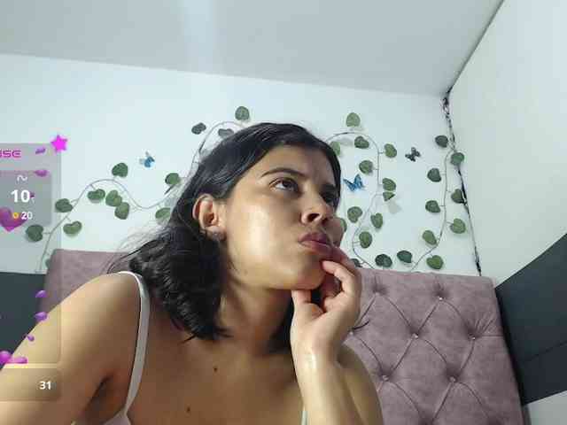 Evelyn-blak webcam
