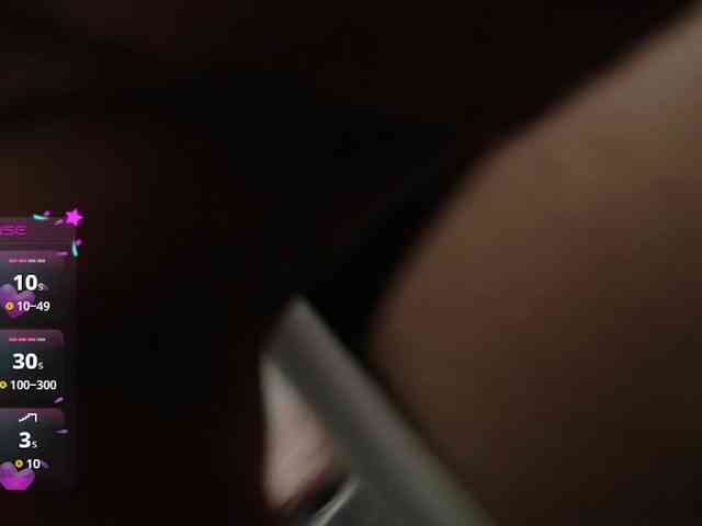 Evelyn-blak webcam