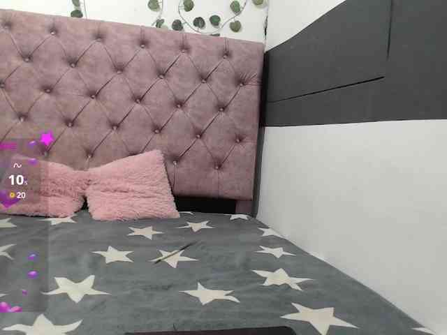 Evelyn-blak webcam