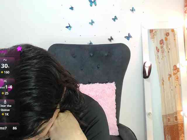 Evelyn-blak webcam