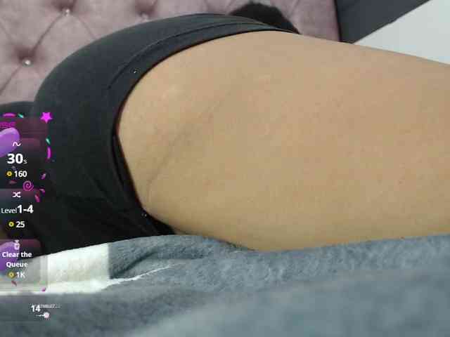 Evelyn-blak webcam