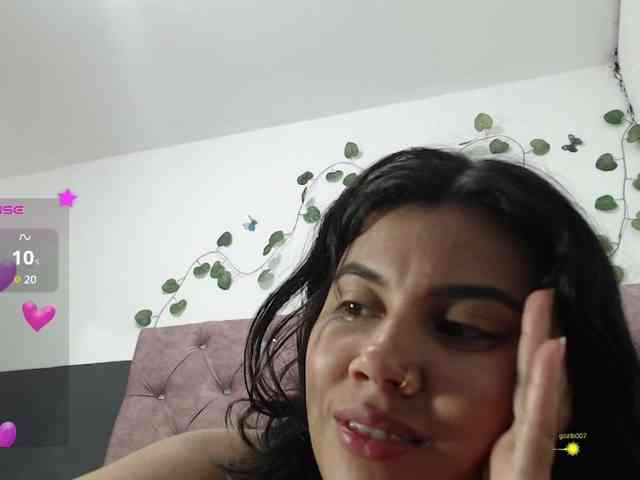 Evelyn-blak webcam