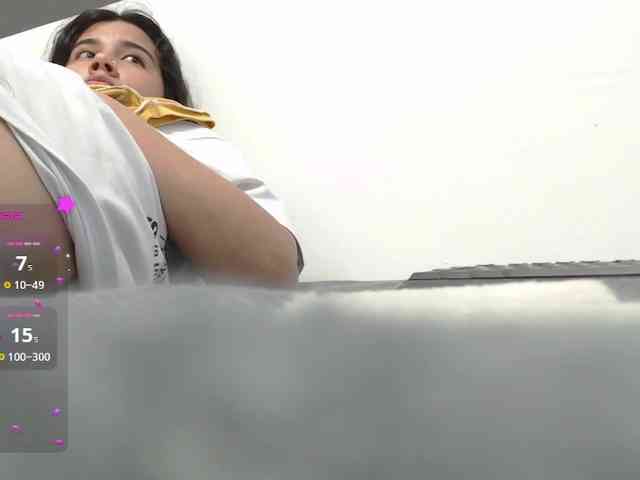 Evelyn-blak webcam