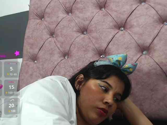 Evelyn-blak webcam