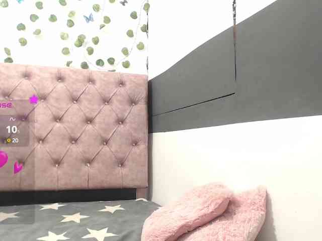 Evelyn-blak webcam