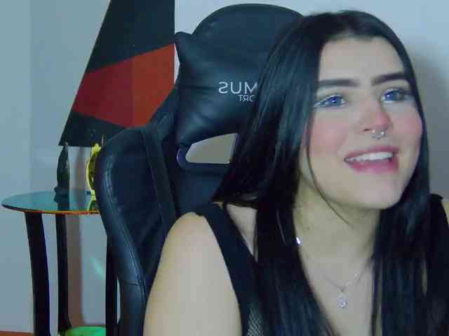 vynx-darkfire webcam