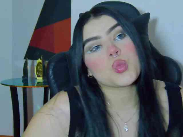 vynx-darkfire webcam