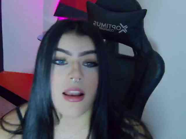 vynx-darkfire webcam
