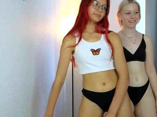 HolyLesly webcam
