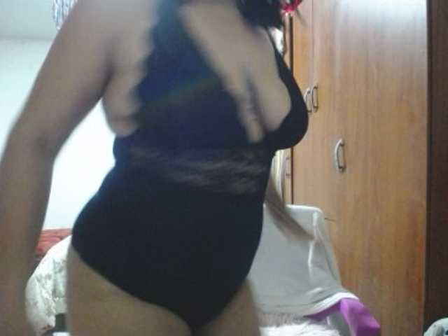 pregnantsaraxxx webcam bongacams model stream image