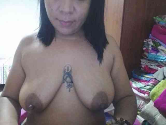 pregnantsaraxxx webcam
