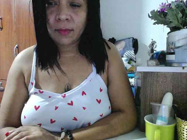 pregnantsaraxxx webcam