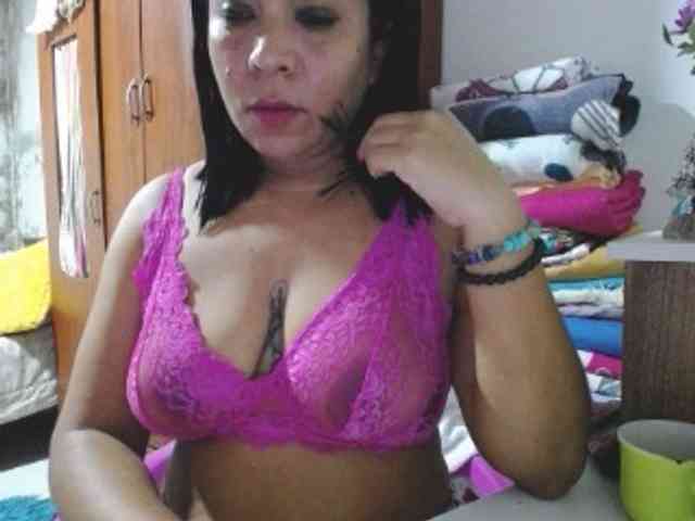 pregnantsaraxxx