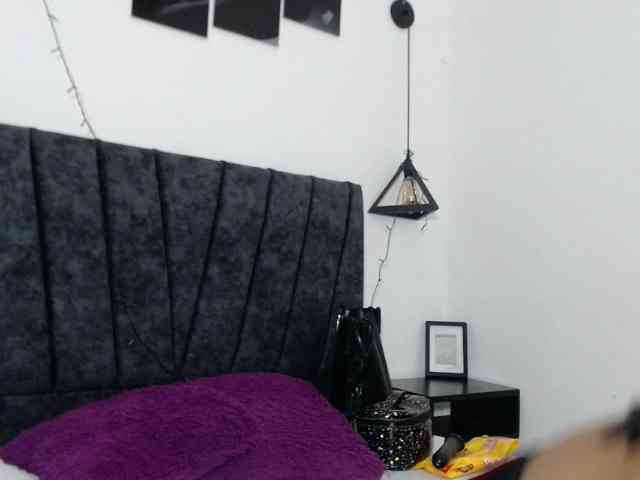 pregnantsaraxxx pregnantsaraxxx