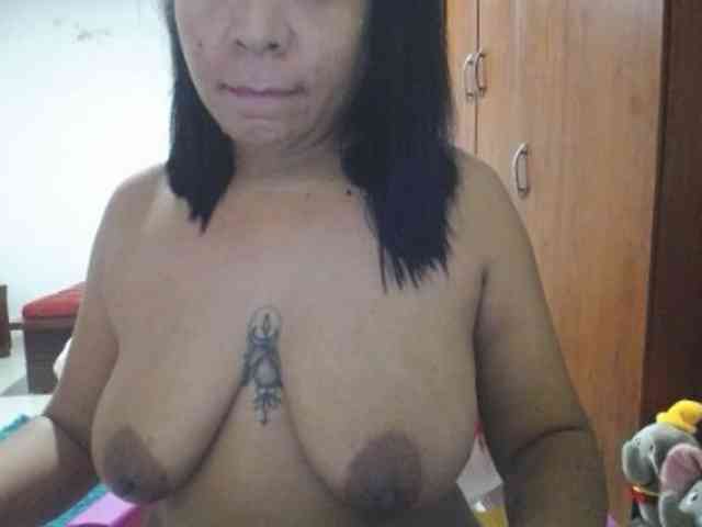 pregnantsaraxxx webcam