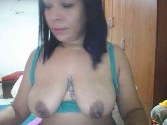 pregnantsaraxxx webcam
