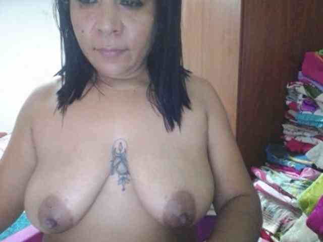 pregnantsaraxxx webcam