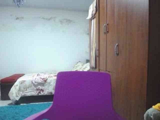 pregnantsaraxxx webcam