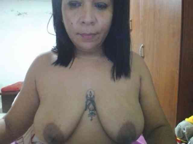 pregnantsaraxxx webcam