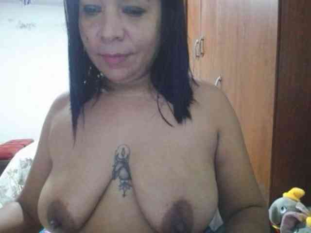 pregnantsaraxxx webcam