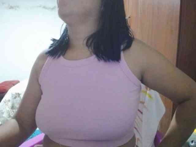 pregnantsaraxxx webcam