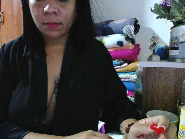 pregnantsaraxxx webcam