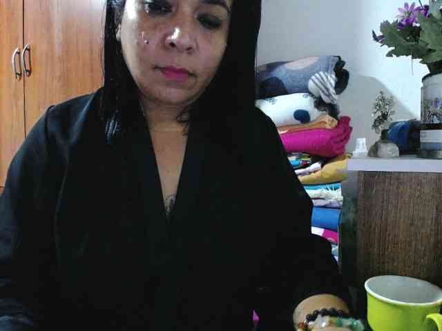 pregnantsaraxxx webcam