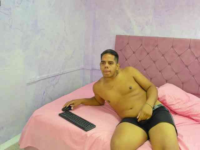 SAIDJONES Live Webcam on BongaCams