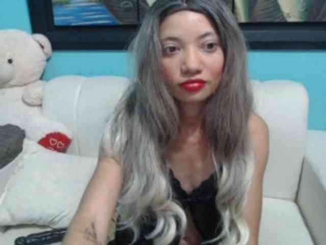 paola1425 webcam