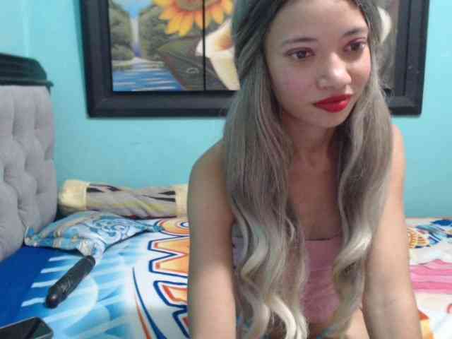 paola1425 webcam