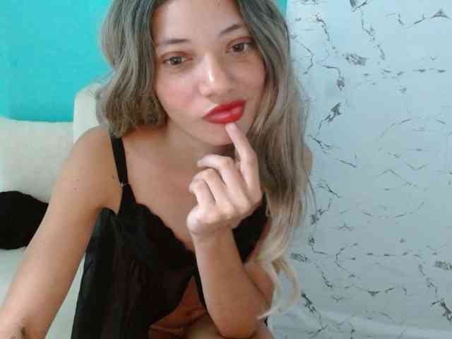 Shaved white, Shaved babes, Group chat for 20 39 tokens, Full privates for ..., boobs camshow 9