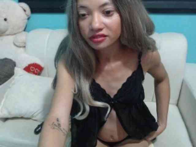 paola1425 webcam